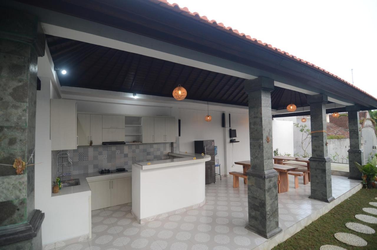 Kusuma Guesthouse 2 Canggu Exterior foto